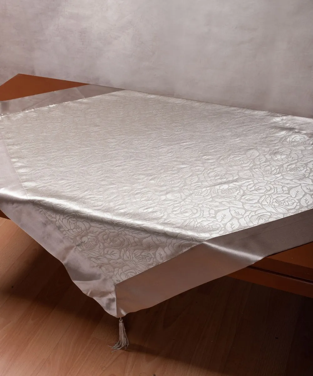 Σατέν τραπεζομάντηλο 2009 λουλούδι (130cm x 160cm) γκρί