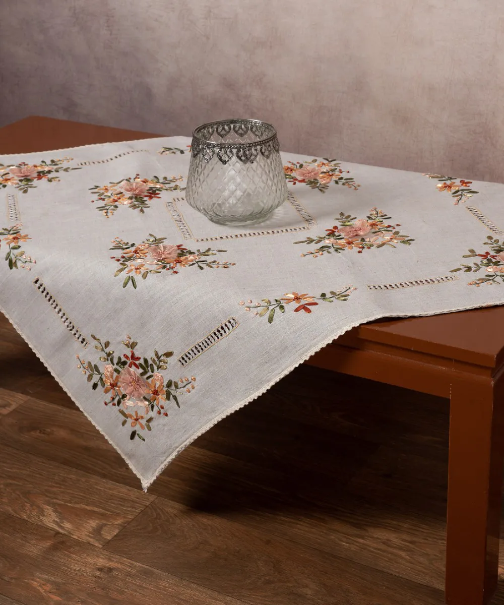 Τραπεζοκαρέ ροκοκό (135cm x 135cm) 4670
