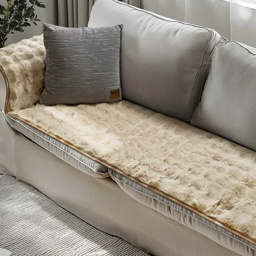 Μεμονωμένο γούνινo κάλύμμα FLAURA BEIGE Μεμονωμένο γούνινο κάλυμμα για μπράτσο καναπέ 70 x 75 εκ.
