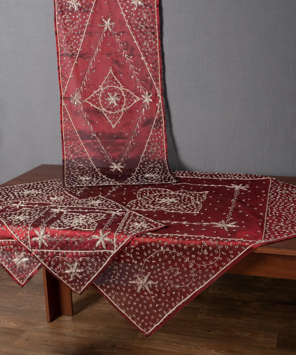 Σετ 4 τεμαχίων (100cm x 100cm, 45cm x 105cm, 2x42cm x 42cm) Ερατώ Μπορντώ Σετ 4 τεμαχίων (100cm x 100cm, 45cm x 105cm, 2x42cm x 42cm) Ερατώ Μπορντώ