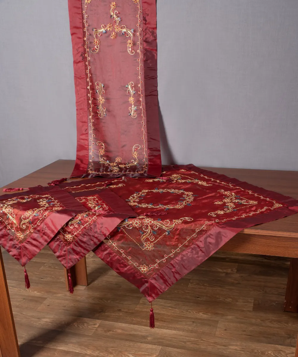 Σετ 4 τεμαχίων (85cm x 85cm, 40cm x 110cm, 2x40cm x 40cm) SL-0639 Μπορντώ Σετ 4 τεμαχίων (85cm x 85cm, 40cm x 110cm, 2x40cm x 40cm) SL-0639 Μπορντώ
