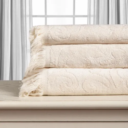 Βαμβακερή ζακάρ πετσέτα ALICIA 520gsm (50cm x 100cm) cream