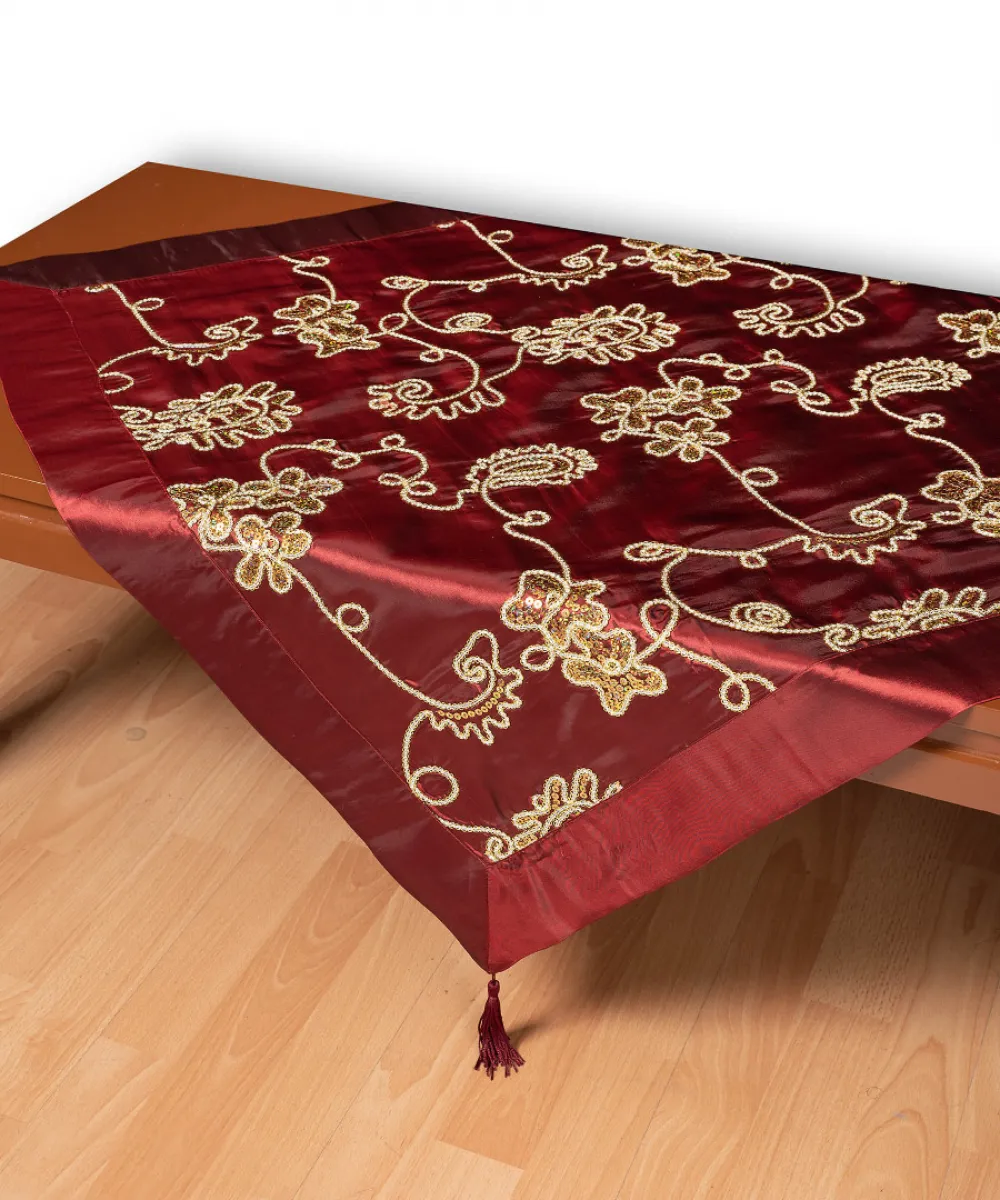 Σατέν τραπεζοκαρέ 7710 (135cm x 135cm) μπορντώ Σατέν τραπεζοκαρέ 7710 (135cm x 135cm) μπορντώ