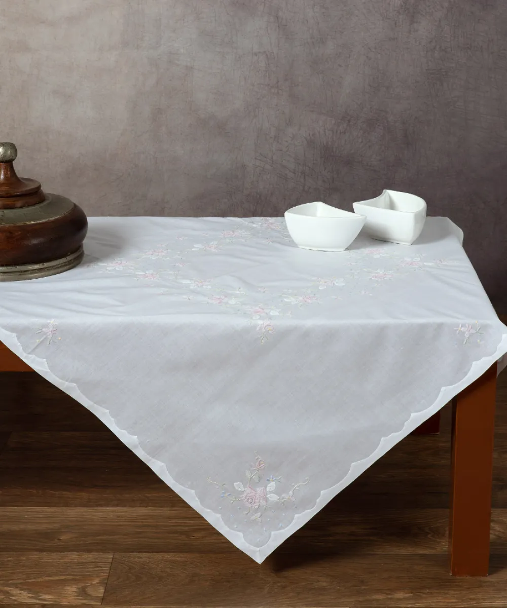 Χειροποίητο τραπεζομάντηλο 009 (180cm x 180cm) οπαλίνα Χειροποίητο τραπεζομάντηλο 009 (180cm x 180cm) οπαλίνα