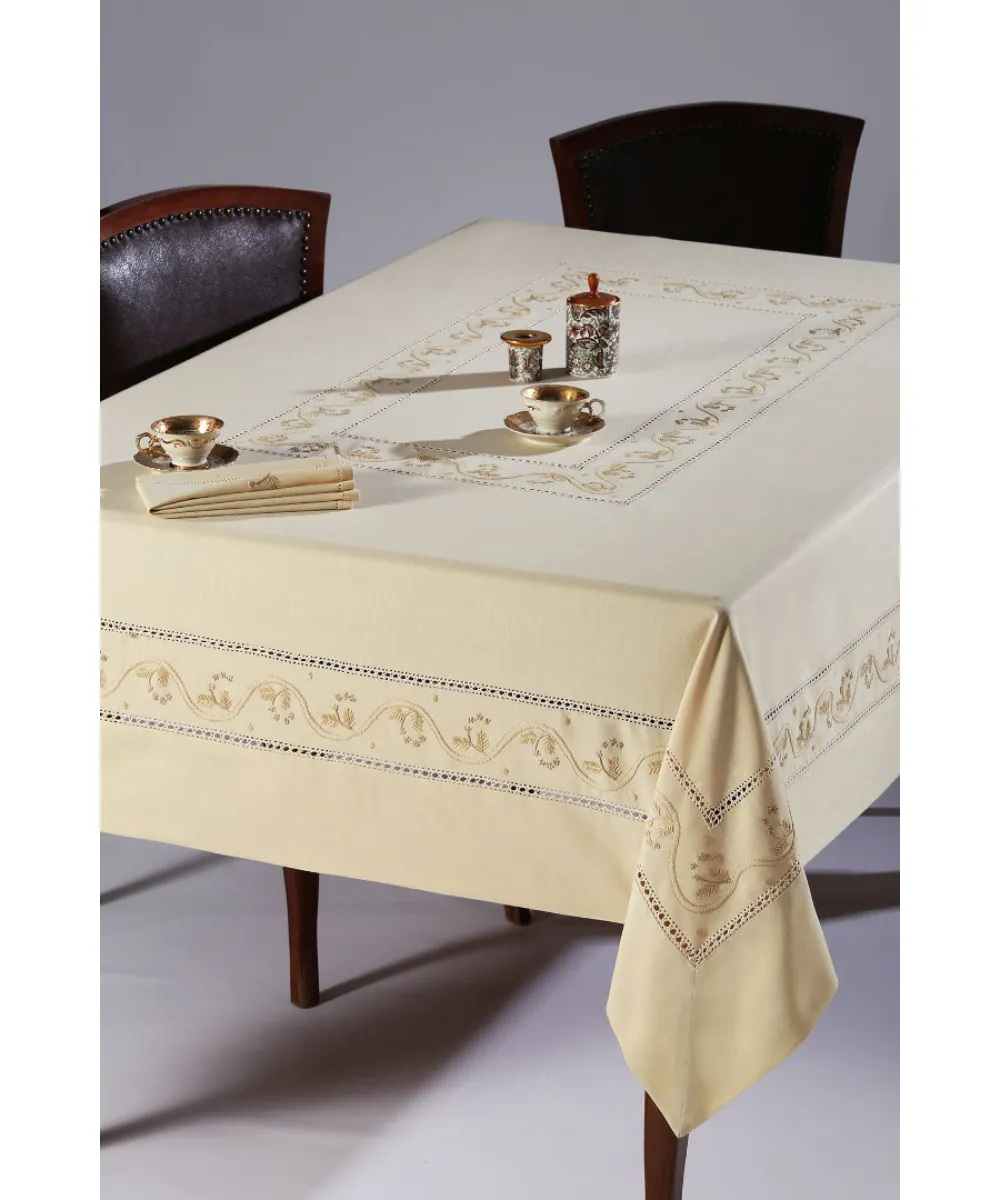 Χειροποίητο τραπεζομάντηλο 5005 (170cm x 270cm) λαδί Χειροποίητο τραπεζομάντηλο 5005 (170cm x 270cm) λαδί