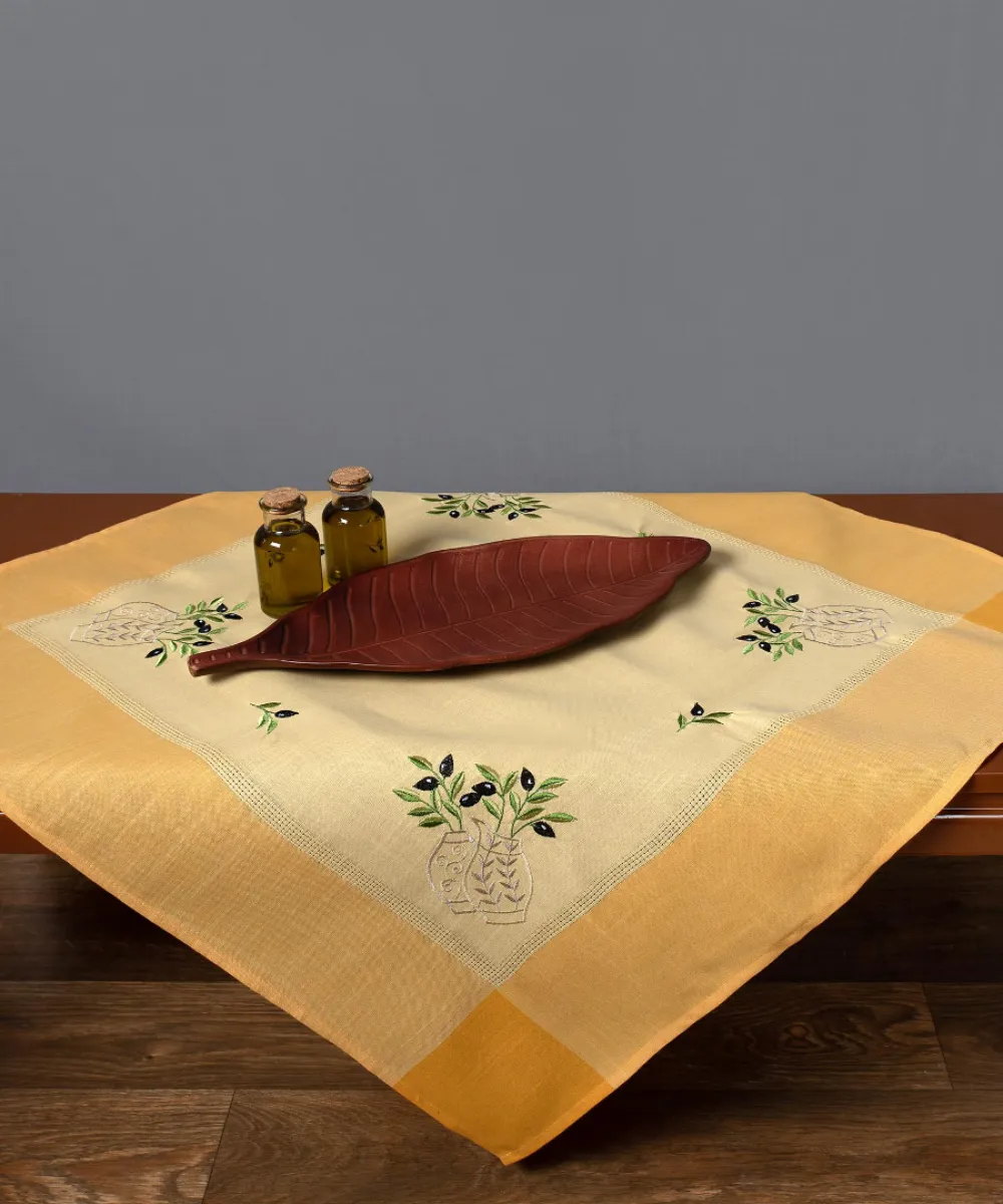 Τραπεζοκαρέ N1 (135cm x 135cm) κίτρινο