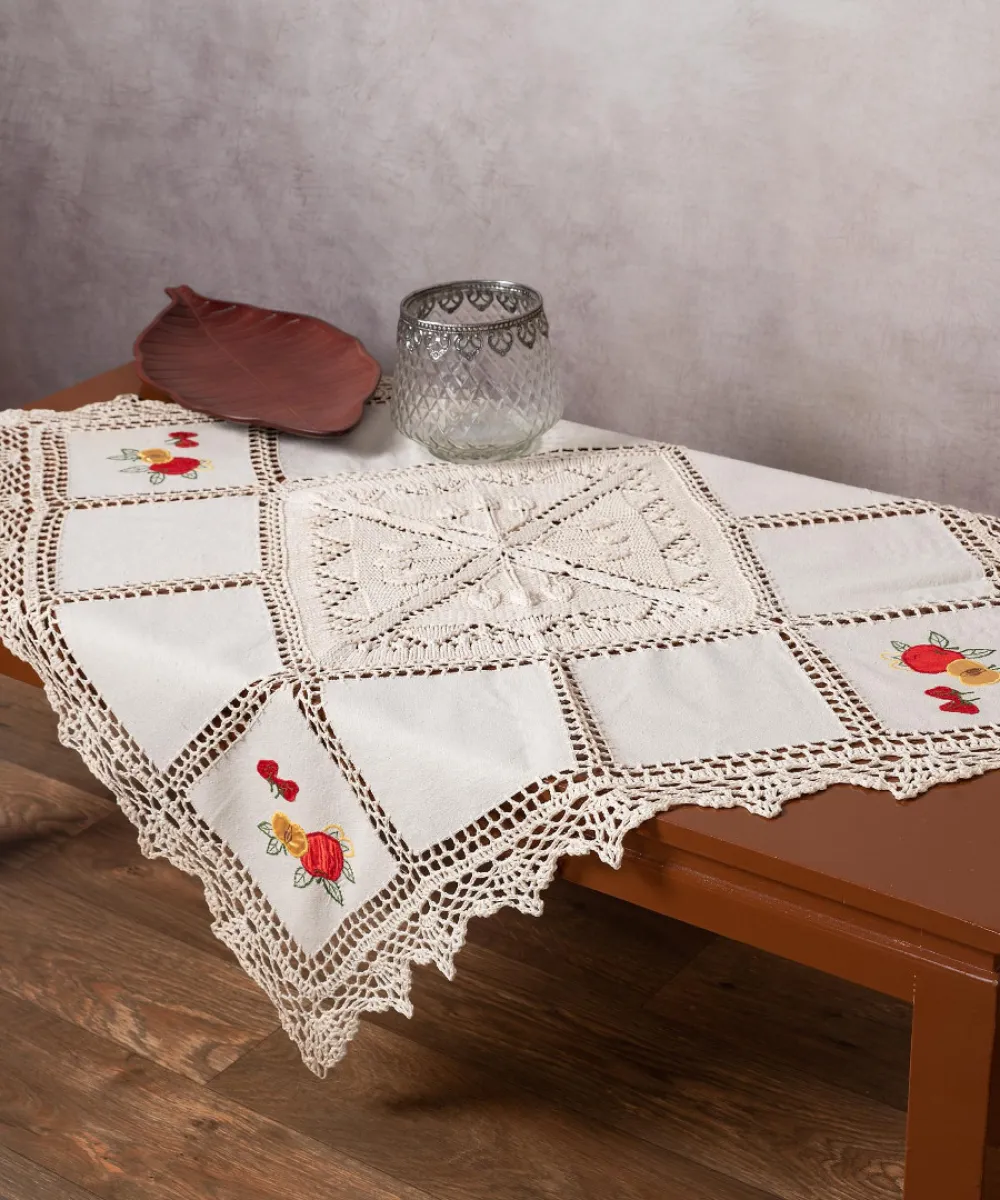 Καρέ με πλεκτό και απλικέ (90cm x 90cm) 030 φρούτα Καρέ με πλεκτό και απλικέ (90cm x 90cm) 030 φρούτα