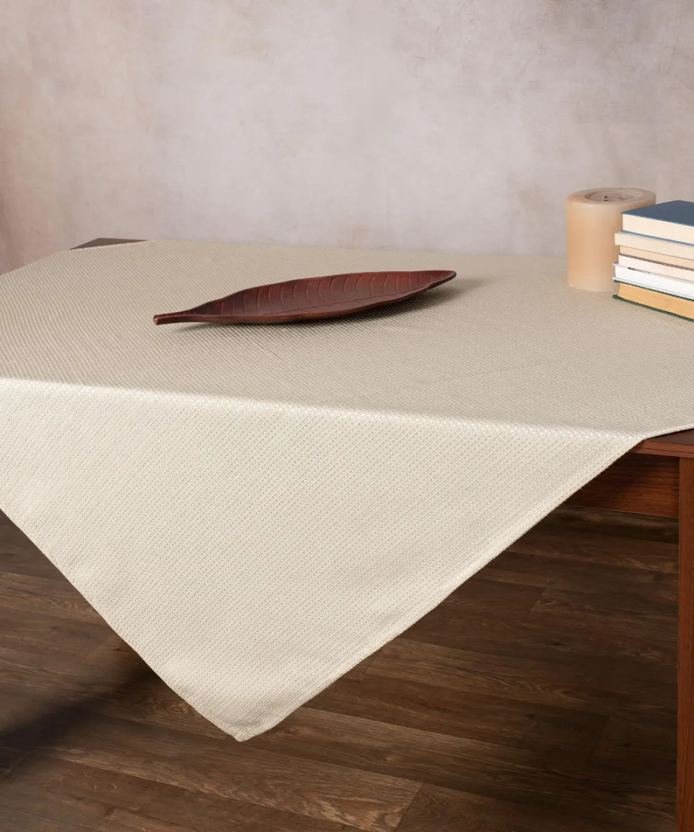 Τραπεζομάντηλο NELLY (175cm x 175cm) μπέζ Τραπεζομάντηλο NELLY (175cm x 175cm) μπέζ