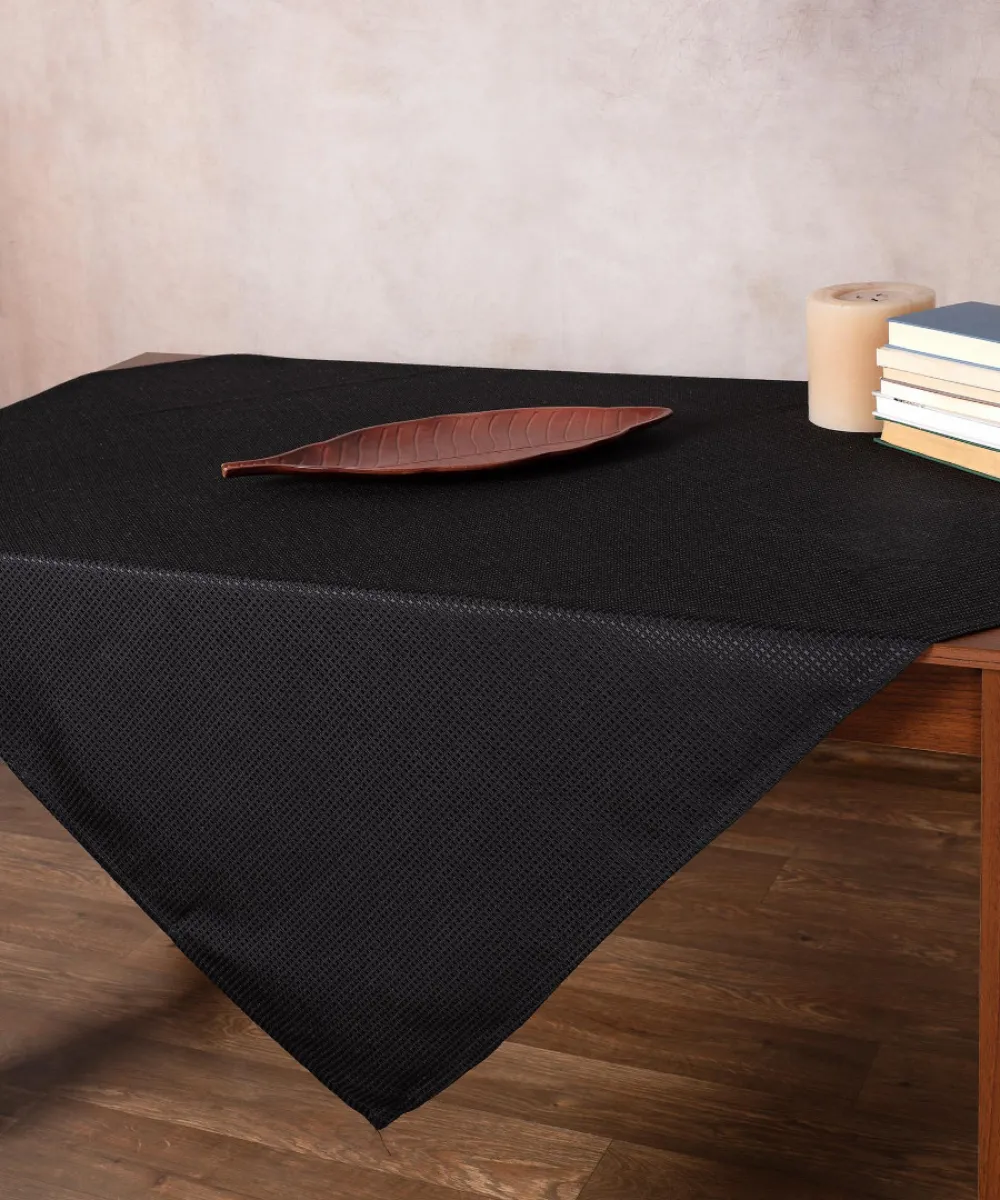 Τραπεζομάντηλο NELLY (150cm x 210cm) μαύρο Τραπεζομάντηλο NELLY (150cm x 210cm) μαύρο